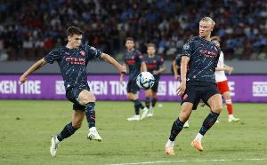 皇冠信用网-曼晚:曼城即将与科莫达成协议,后者将超2500万镑买断佩罗内