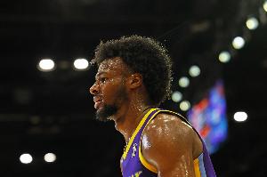 阿里纳斯：G联盟改名布朗尼联盟得了 那里除了布朗尼我们还关注谁