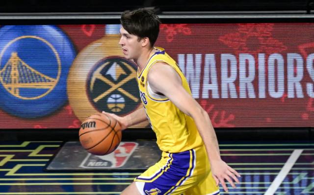 皇冠体育-詹皇夺冠需谢他！里夫斯专打硬仗：湖人5600万超值